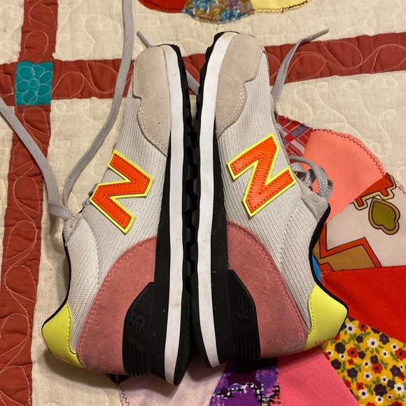 New Balance shoes - Picture 6 of 9